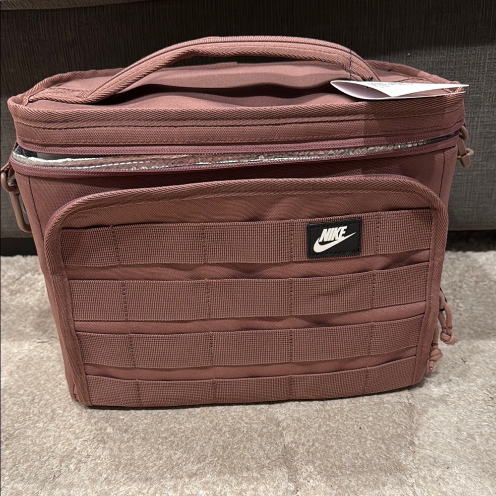Nike insulated lunch bag
